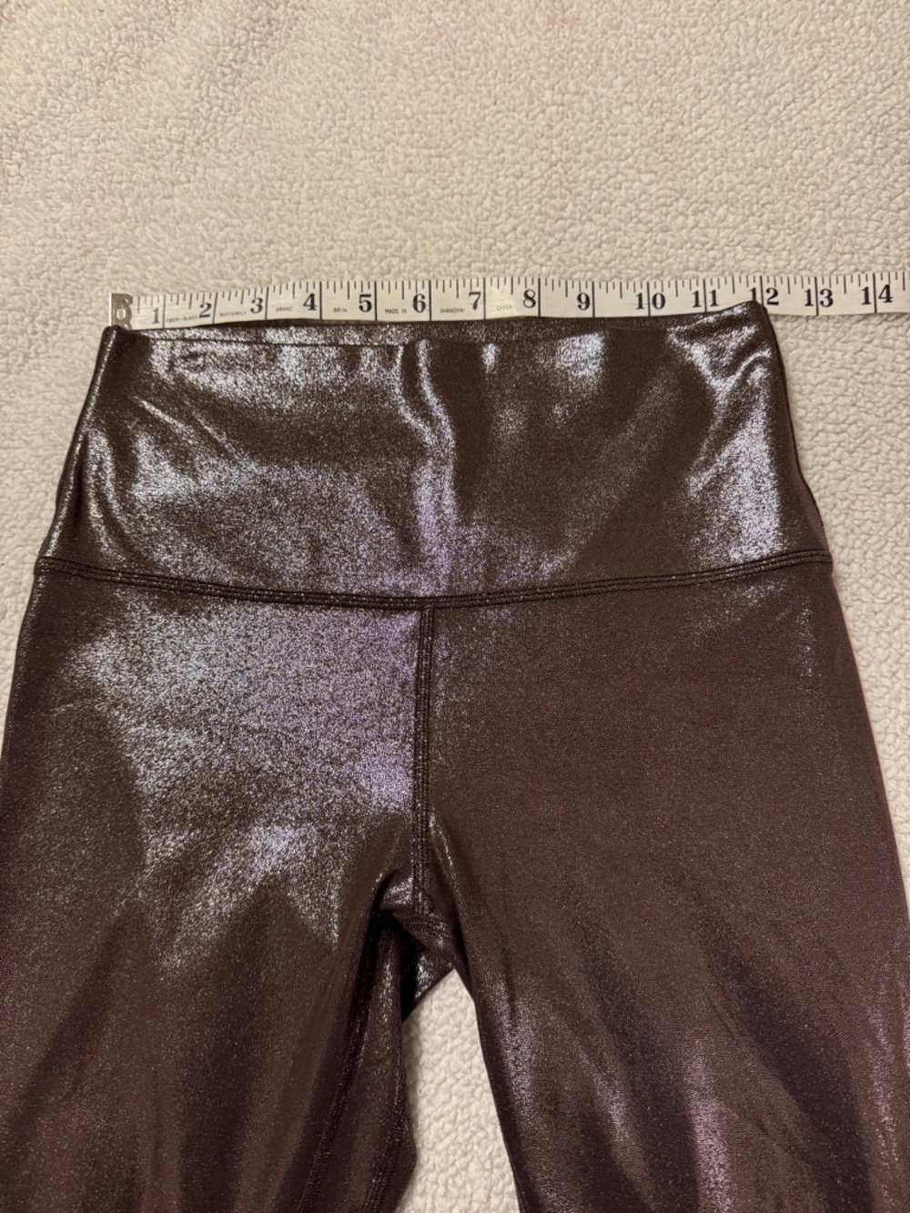 Lululemon Align High-Rise Crop Leggings
Radiate Foil Shimmery Metallic Brown - Picture 8 of 16